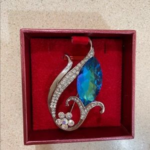 Brooch